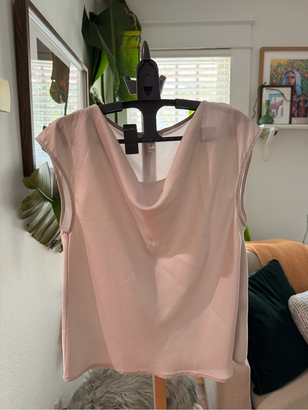 Sleeveless Cowl Neck Top in Light gray